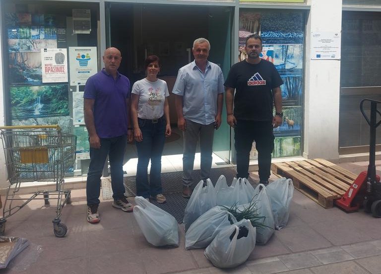 Από τον σχολικό λαχανόκηπο του Γυμνασίου Φαλάνης στο Κοινωνικό Παντοπωλείο